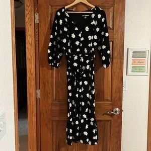 Black/white floral dress